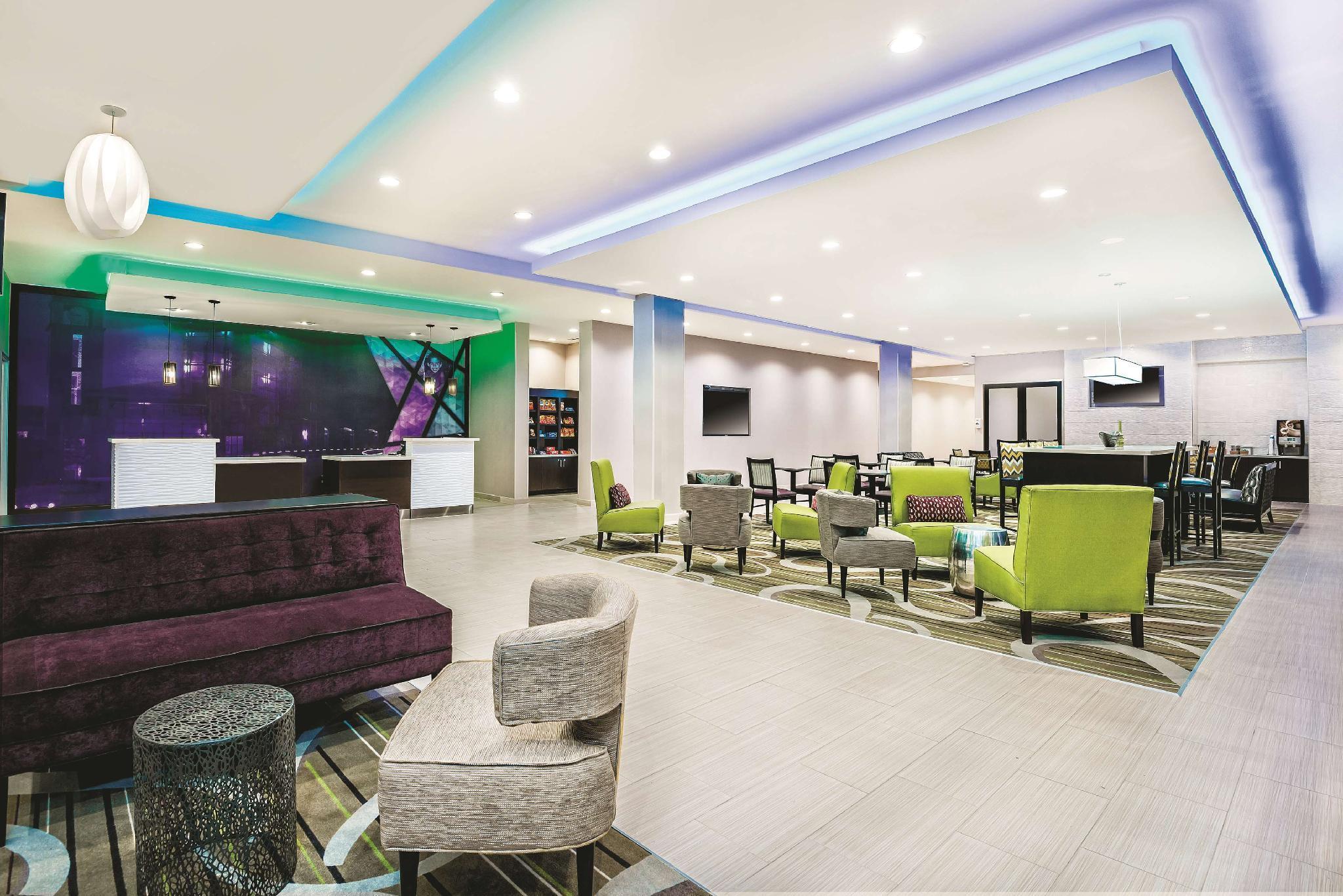 La Quinta By Wyndham Mcallen Convention Center Buitenkant foto